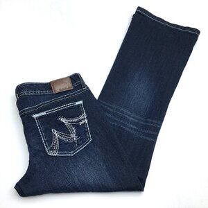 Maurices Women's Jeans Flare Leg Stretch Embroidered Pockets size 9/10 length 31